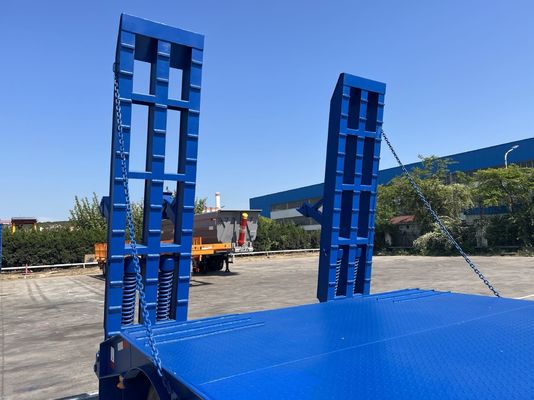 12489 x 2480 x 1530 mm 2/3 assi di acciaio al carbonio estensibile Lowboy Flatbed Semi Truck Trailer per carico massimo 20-100 Ton