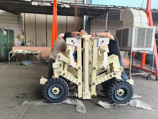 Apparecchiature per il sollevamento di container per trasporto di acciaio da 5T a carico utile 15-30 tonnellate Caster Mover Self Loading Trailer per materiale in acciaio