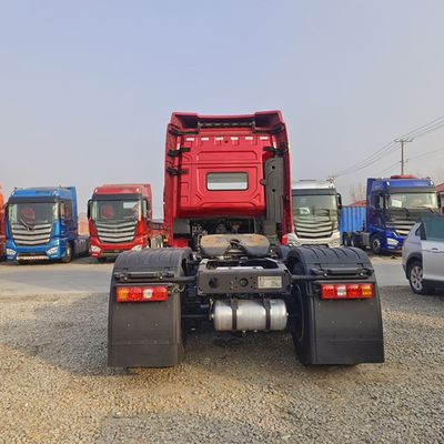 4x2 Tractor Head Truck Engine Emission Standard Diesel Fuel Tipo 6x4 Tractor Trailer per 10 pneumatici Vendita