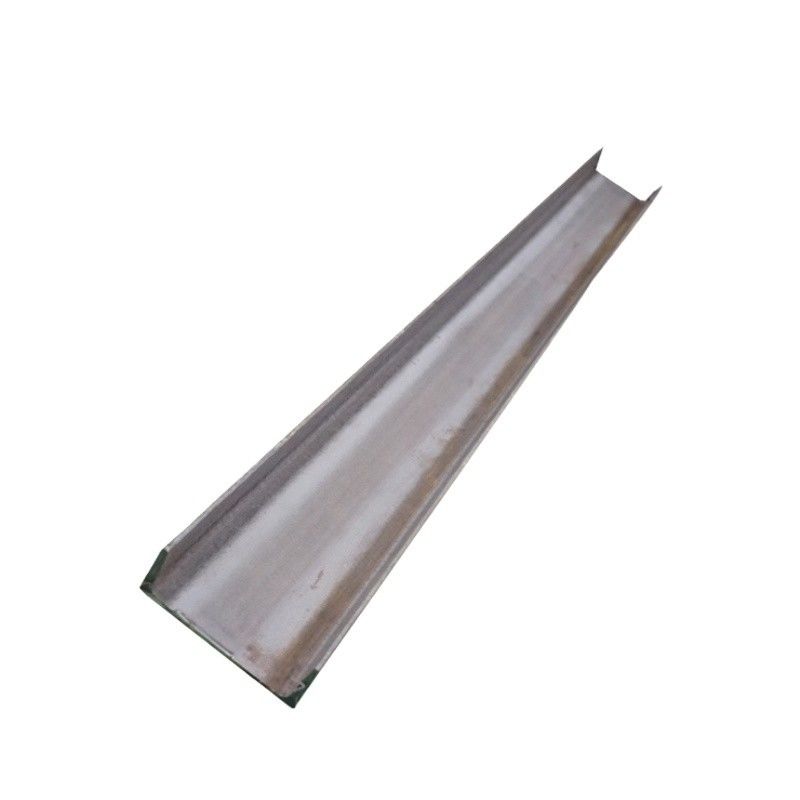 Ricambi per contenitori di spedizione Fonte di supporto inferiore Corten Acciaio 4,0 mm 4,5 mm Container Cross Member per parti di contenitori